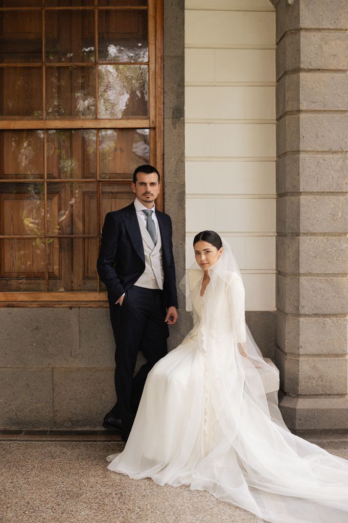 Look de novia de encaje de Inés Martín Alcalde a medida