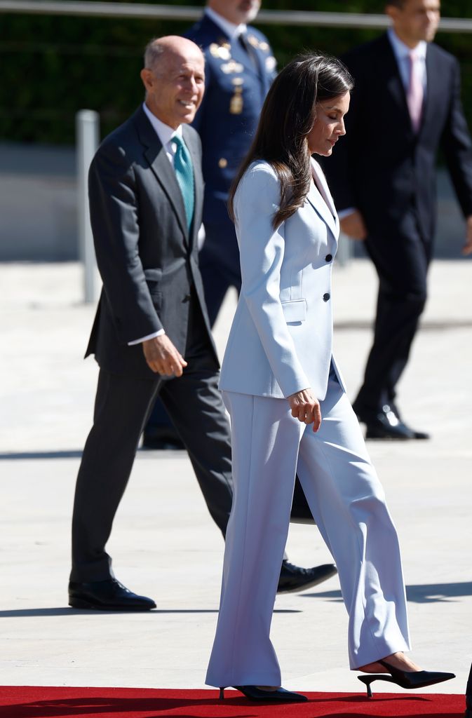 Los reyes Felipe y Letizia en su despedida antes del viaje de Estado a Egipto
