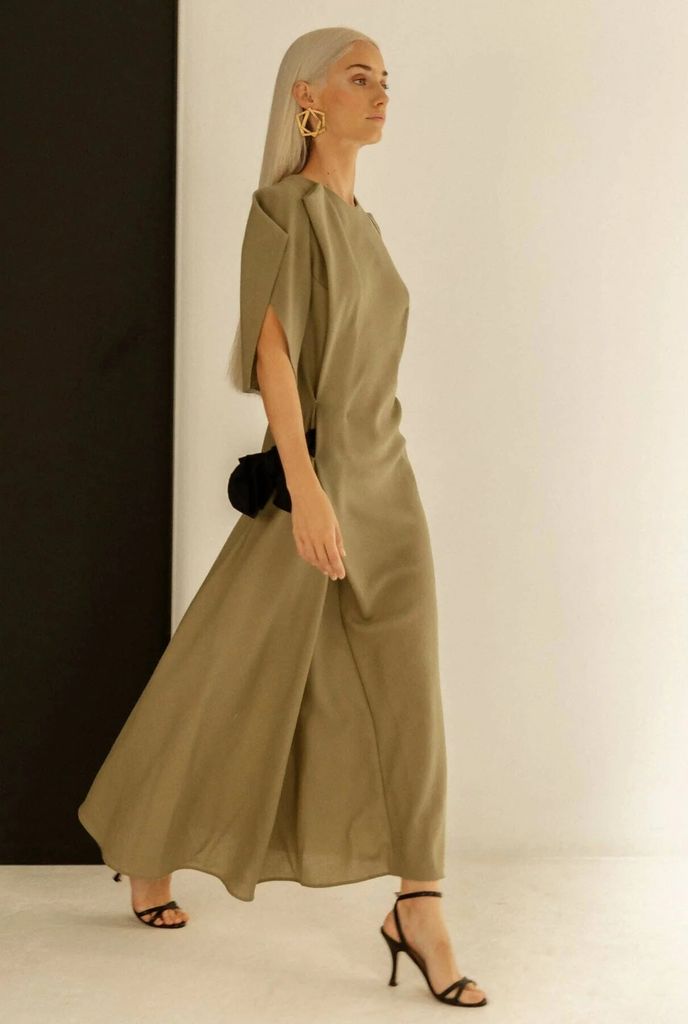 Vestido cruzado con lazada de Devota & Lomba en Es Fascinante