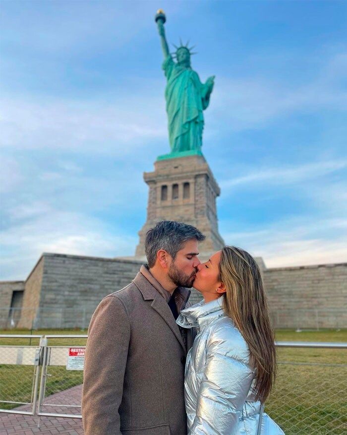 Daniel Arenas y Daniella Álvarez