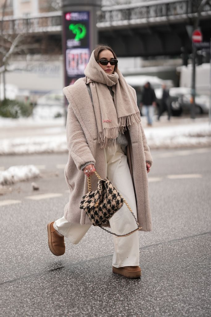 Las botas de invierno son el aliado perfecto para lucir chic y mantenerte abrigada durante la temporada.
