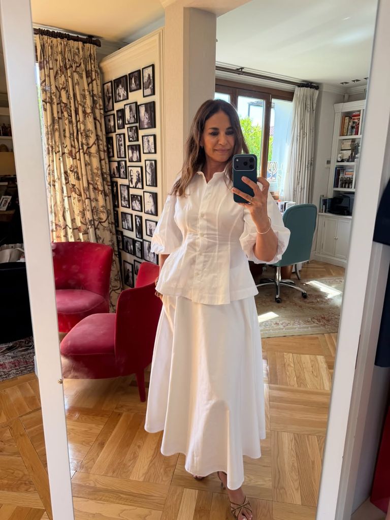 Mariló Montero con look de invitada de firma española, 2026.