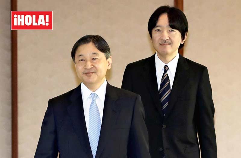 Naruhito y Akishino de Japón