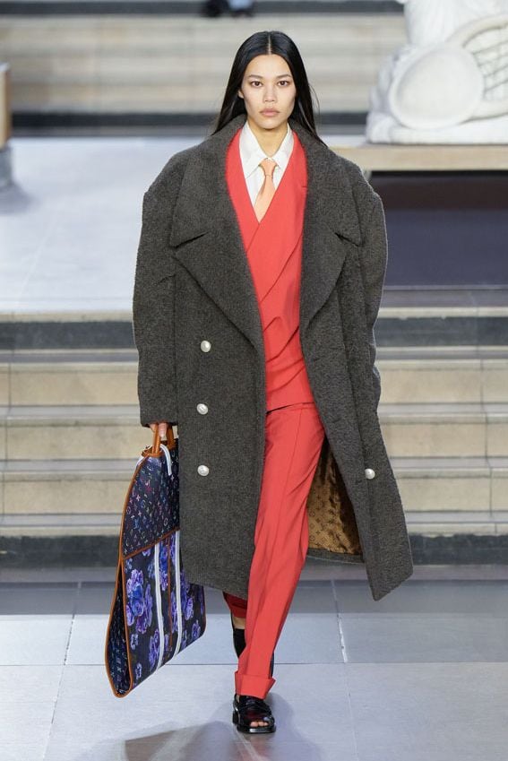 vuitton f22 02820220307028