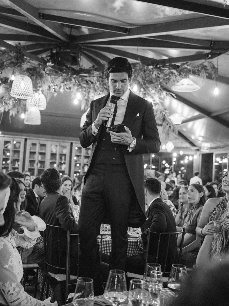 El novio durante uno de sus discursos en la celebración de su enlace