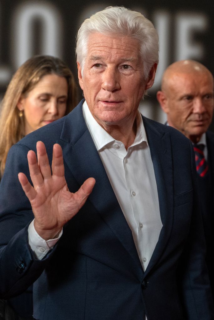 Richard Gere regresa a Madrid junto a Alejandra con un nuevo proyecto y ...