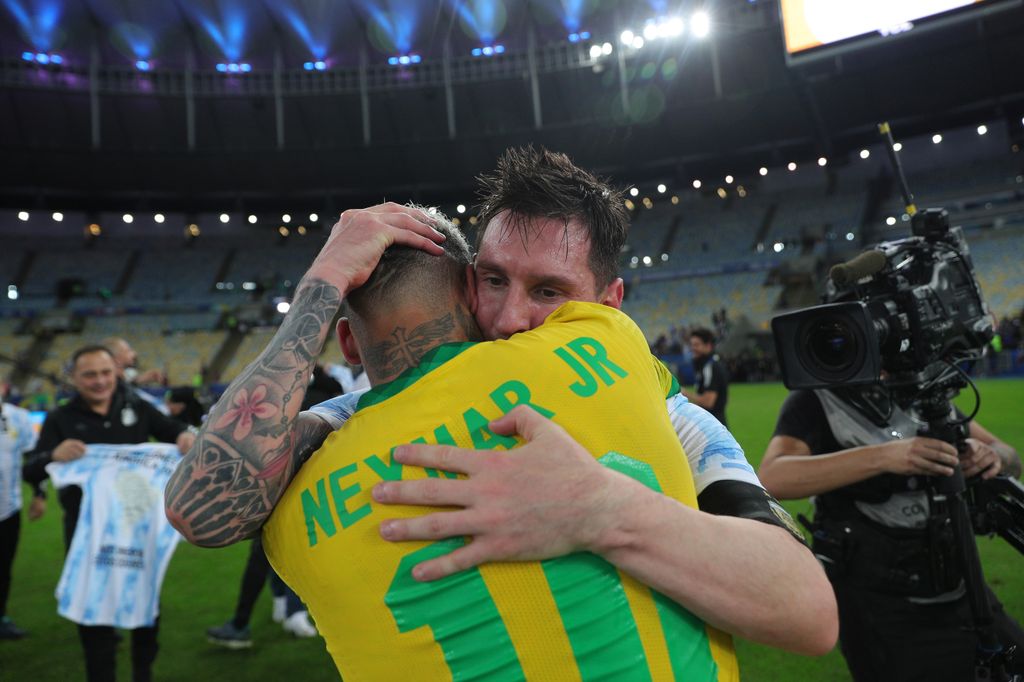 Lionel y Neymar Jr. después de la final de la Copa America 2021 en Rio de Janeiro.