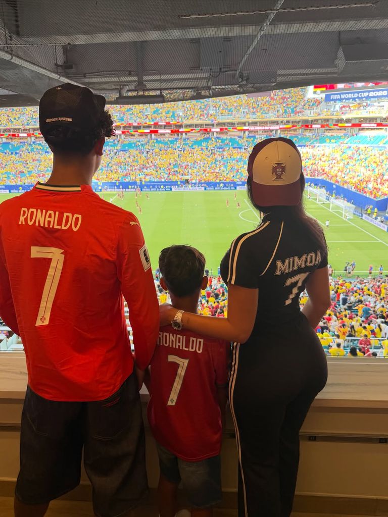 Los tres unidos para apoyar al portugués en el Mundial