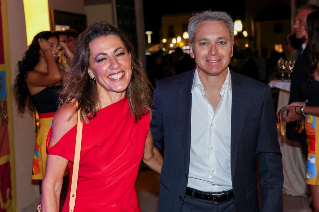 Vicente Vallés y Ángeles Blanco durante la entrega de medallas de oro 'Amante del jamón' en Ronda, 5 de septiembre de 2026