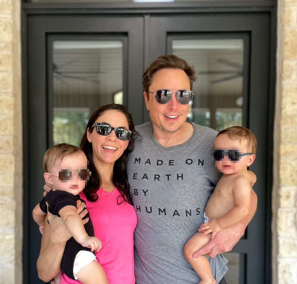 Elon y Shivon con dos de sus cuatro hijos