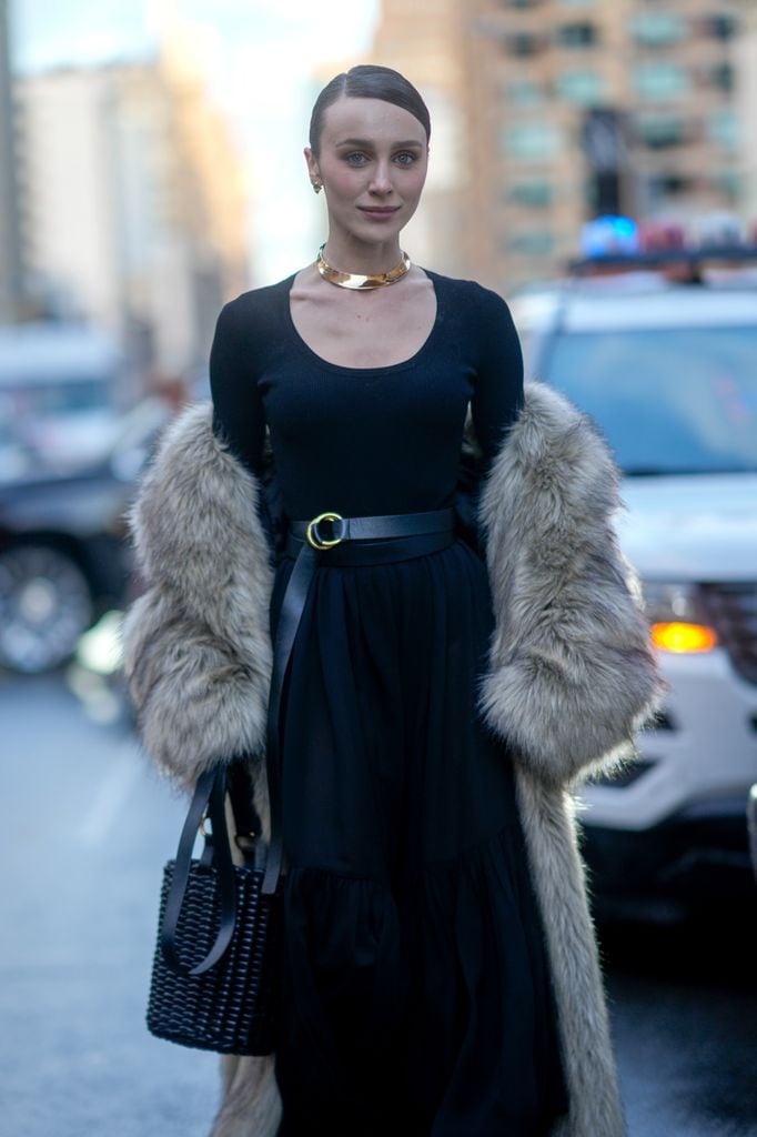 Trucos para llevar un abrigo de pelo y cuidarlo para que te dure años