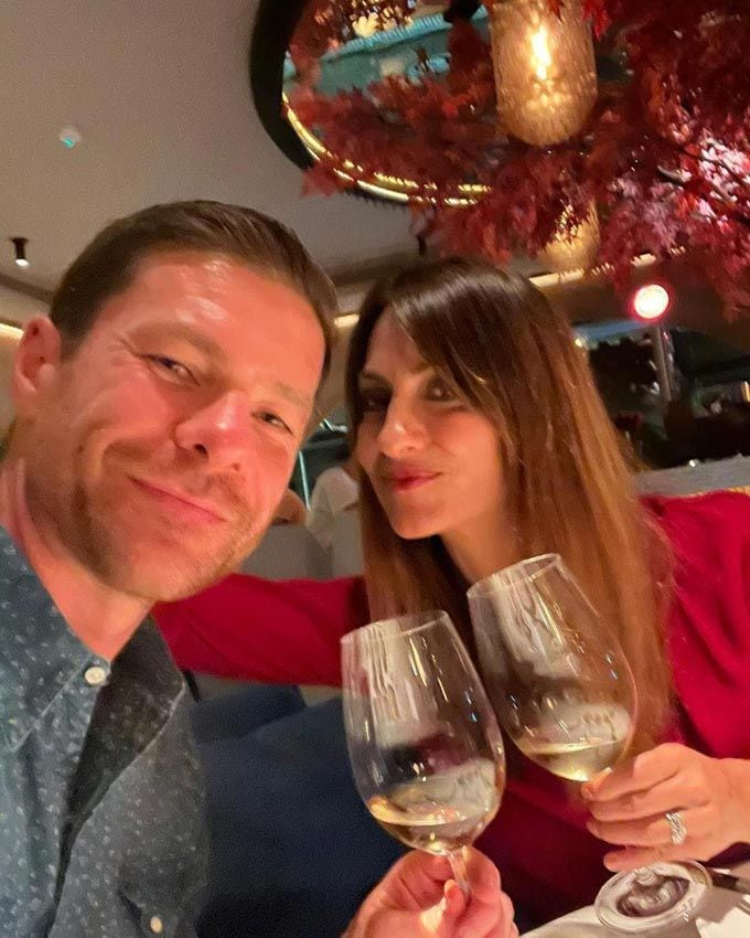 Nagore Aranburu y Xabi Alonso celebran su aniversario