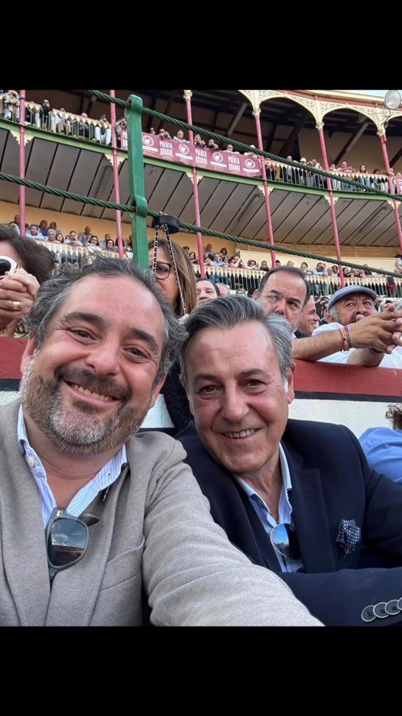 José Ribagorda e Iván Sanz forjaron una gran amistad en 2011, cuando el periodista apadrinó la vendimia de Dehesa de los Canónigos cortando el primer racimo de la añada