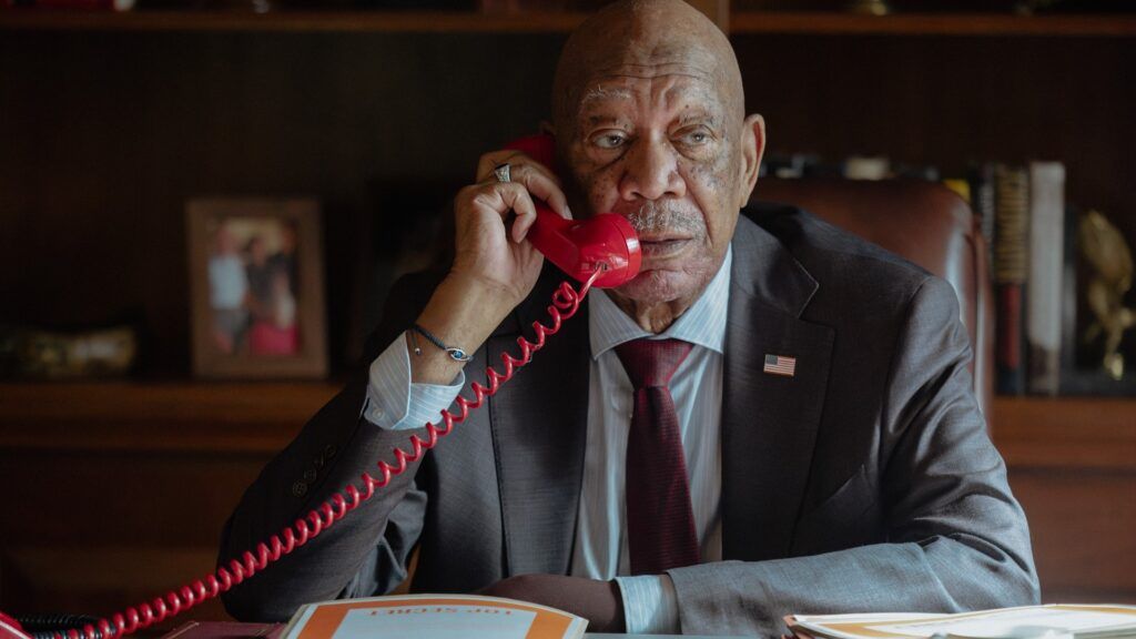 Morgan Freeman vuelve a dar vida al Secretario e Estado de los Estados Unidos