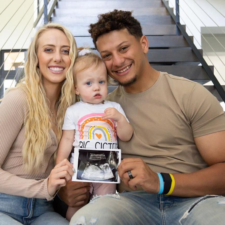 brittany y patrick mahomes con su hija sterling