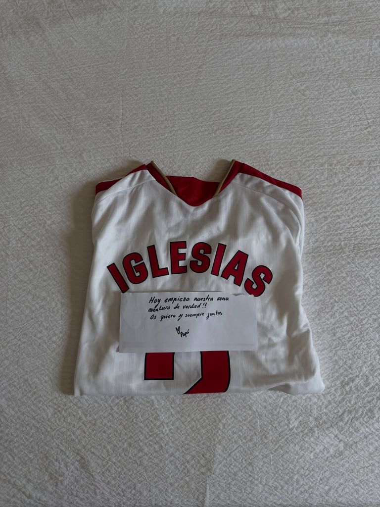La camiseta que marca su cambio.