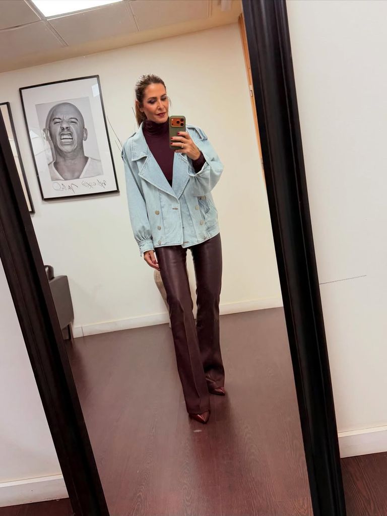 Nuria Roca con look de firma española.