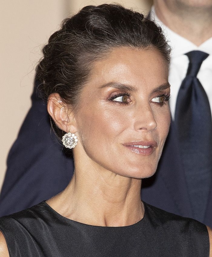 La reina Letizia estrena nuevo peinado en Palacio