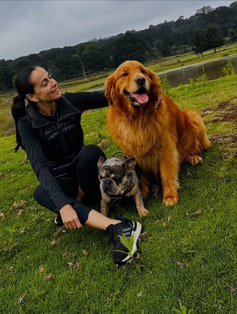 Paulina junto a Bruno y Borges.