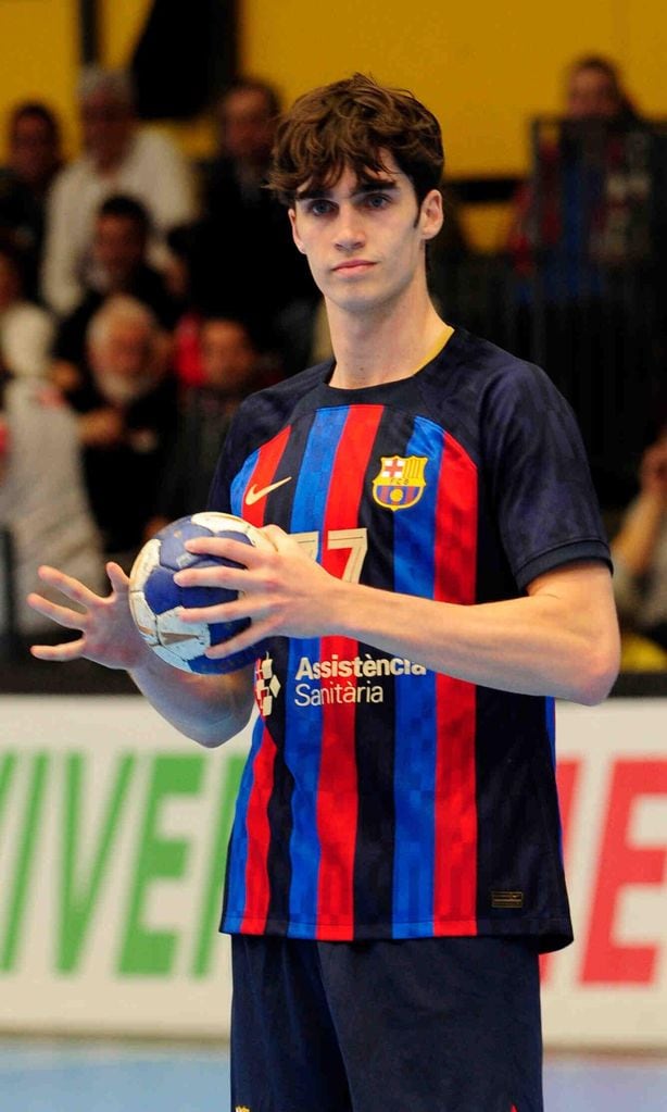 HO4108 PABLO URDANGARÍN