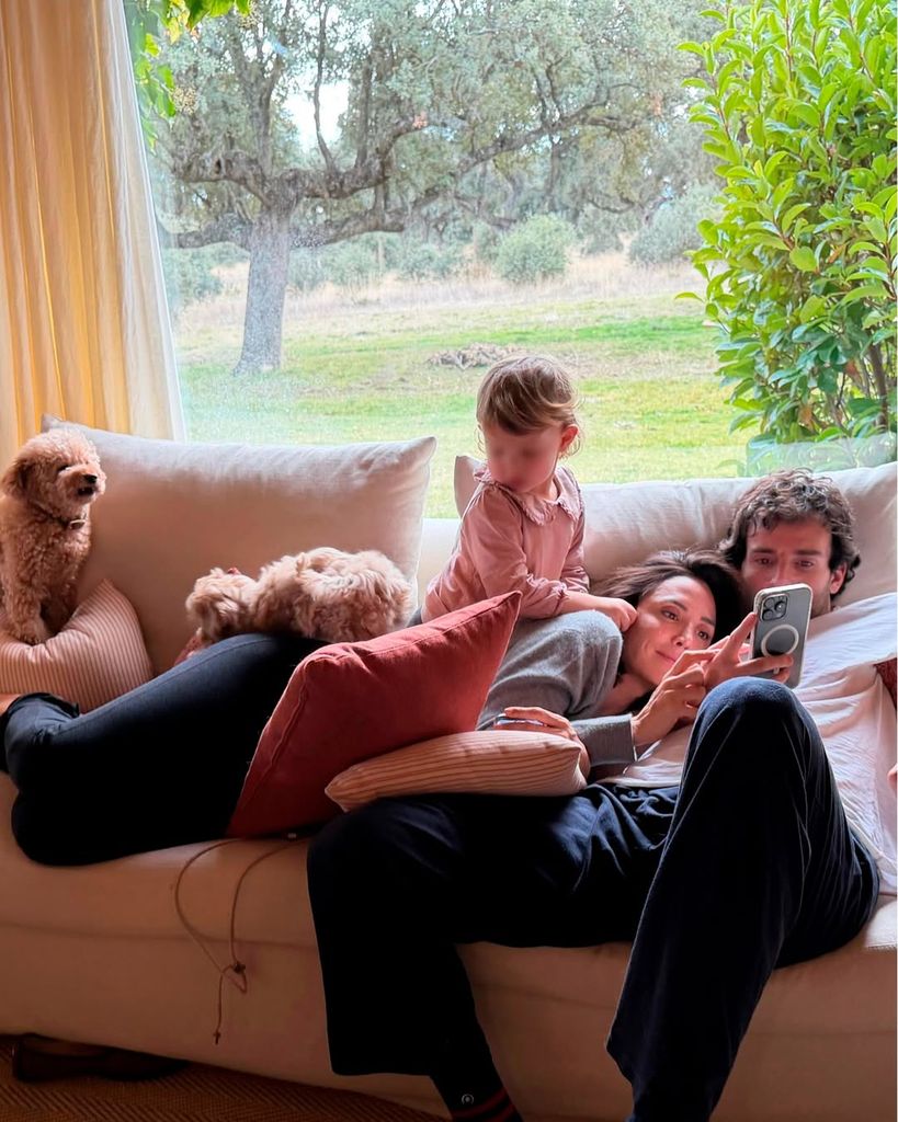 Tamara Falcó e Íñigo Onieva con Philippa, hija de Álvaro Falcó e Isabelle Junot