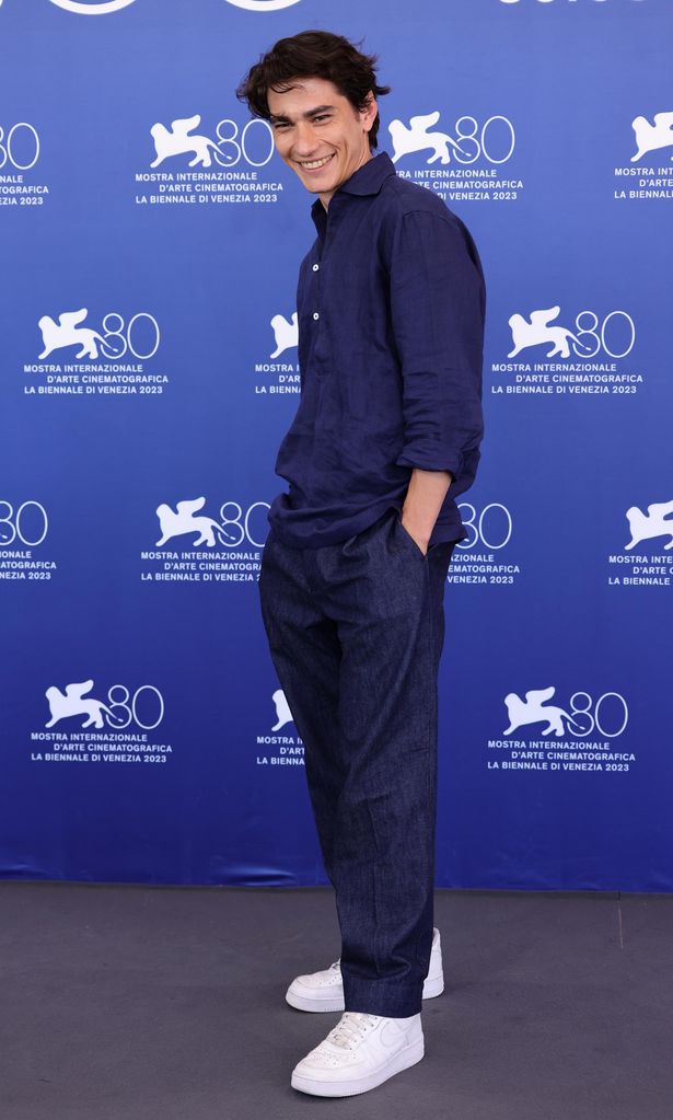 enzo vogrincic attends a photocall for the movie quot the society of the snow