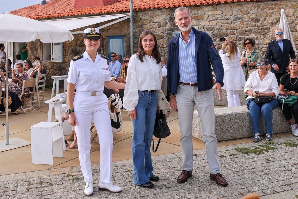 Letizia y Felipe visitan a Leonor en Galicia