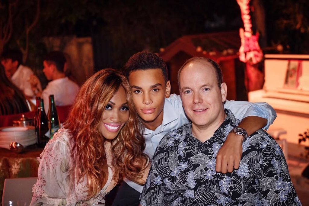 Nicole Coste ha compartido en sus redes sociales momentos familiares en los que el príncipe Alberto disfruta de la compañía de su hijo Alexandre