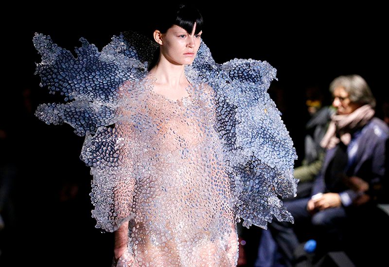 alta_costura_iris_van_herpen_1a