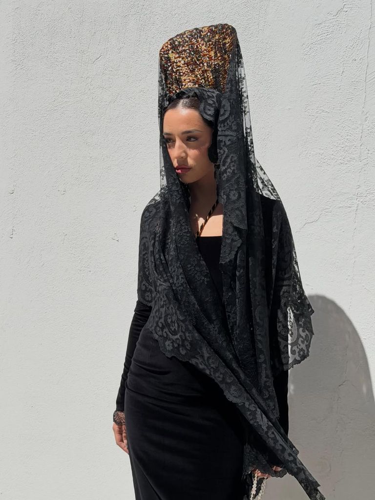 Lola Índigo, en la Semana Santa de Granada