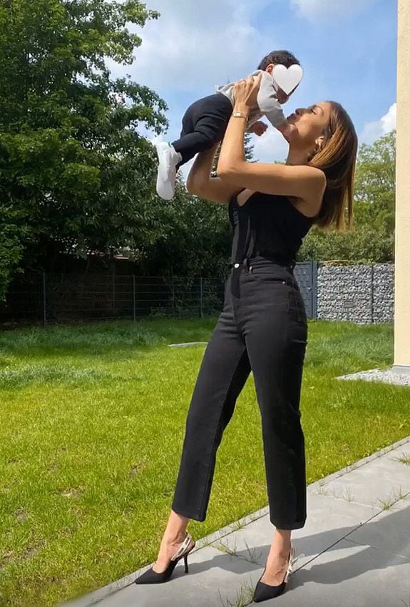 Hiba Abouk