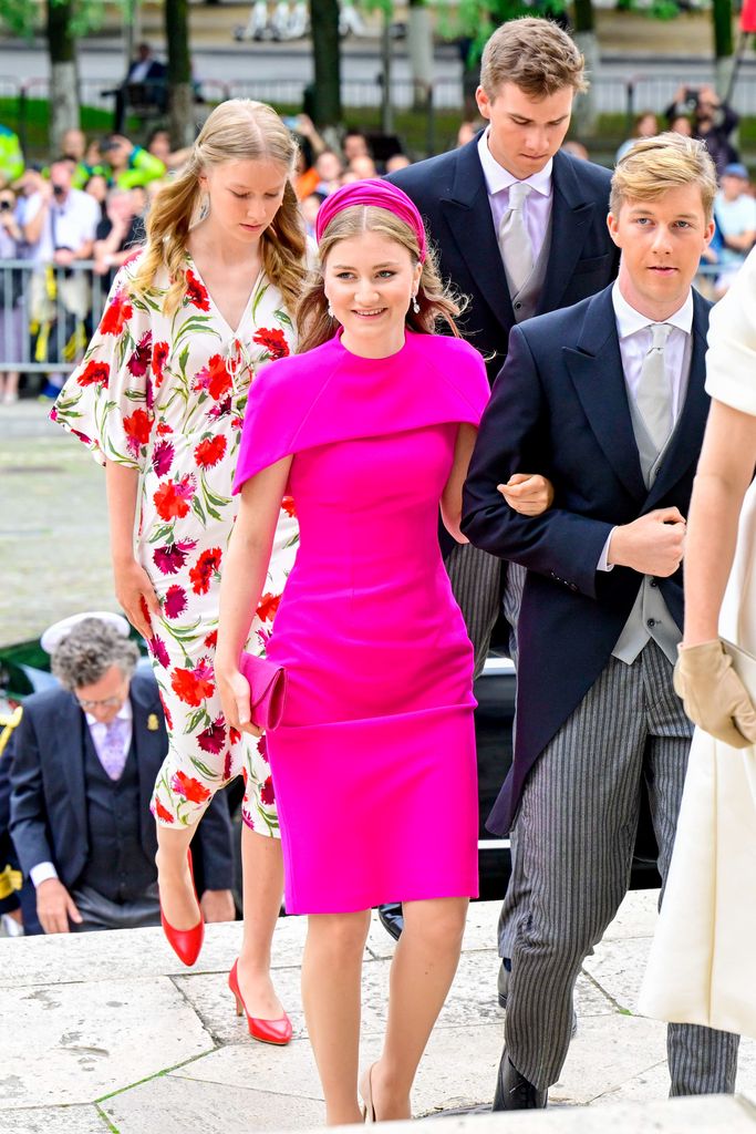 Felipe y Matilde de Bélgica con sus hijos