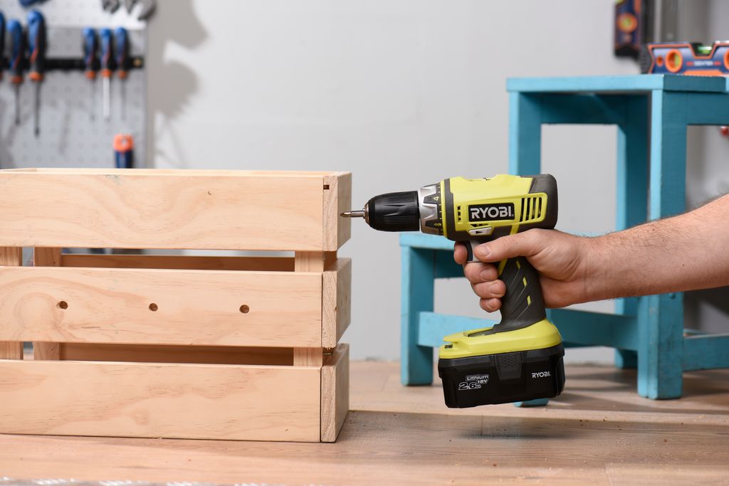 Montar cajas de madera