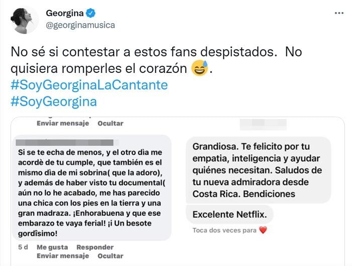 Georgina León, cantante