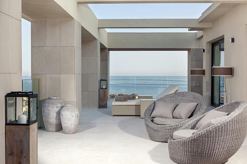 Don-Carlos-Marbella-suite-terraza