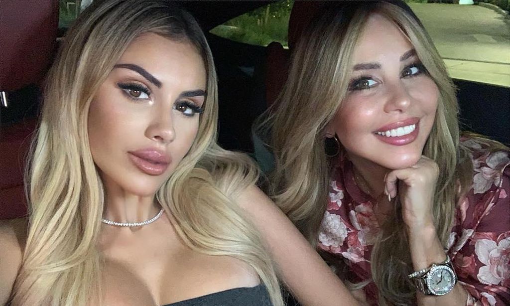 Myrka Dellanos y su hija