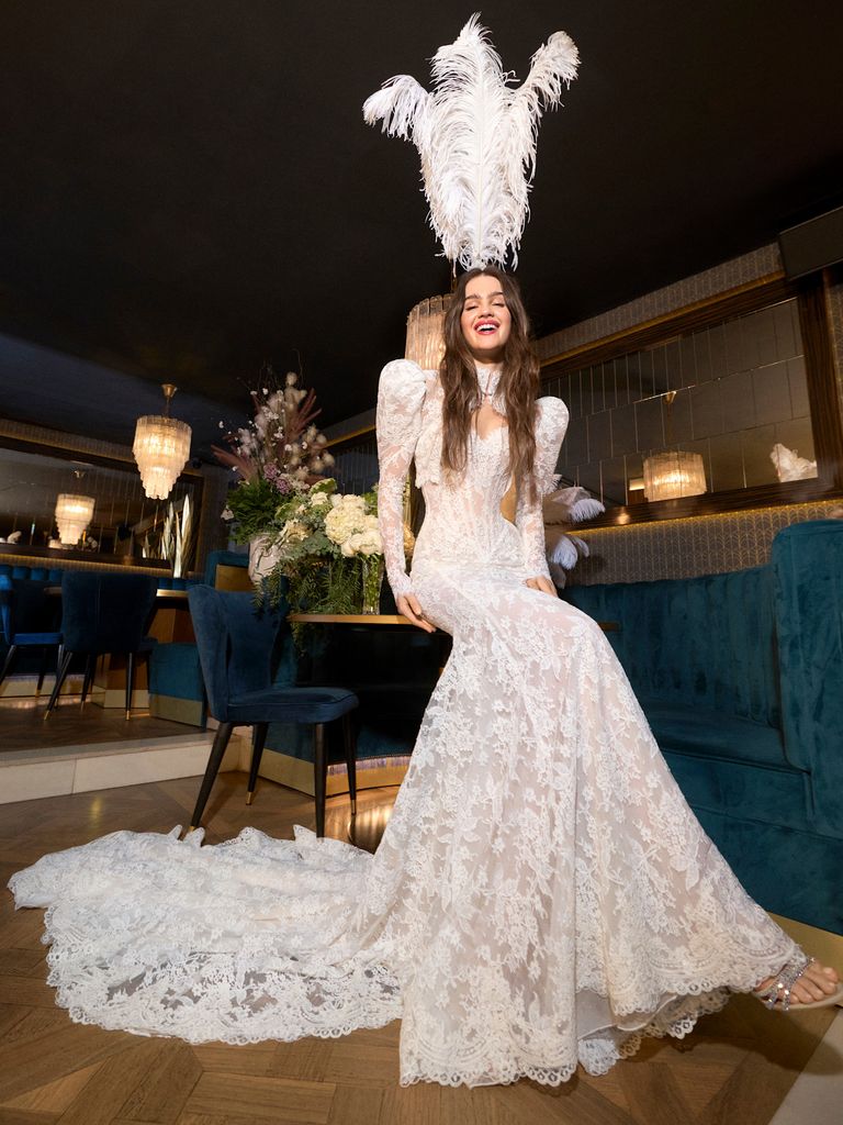 Las plumas han ganado popularidad entre las novias recientes.
