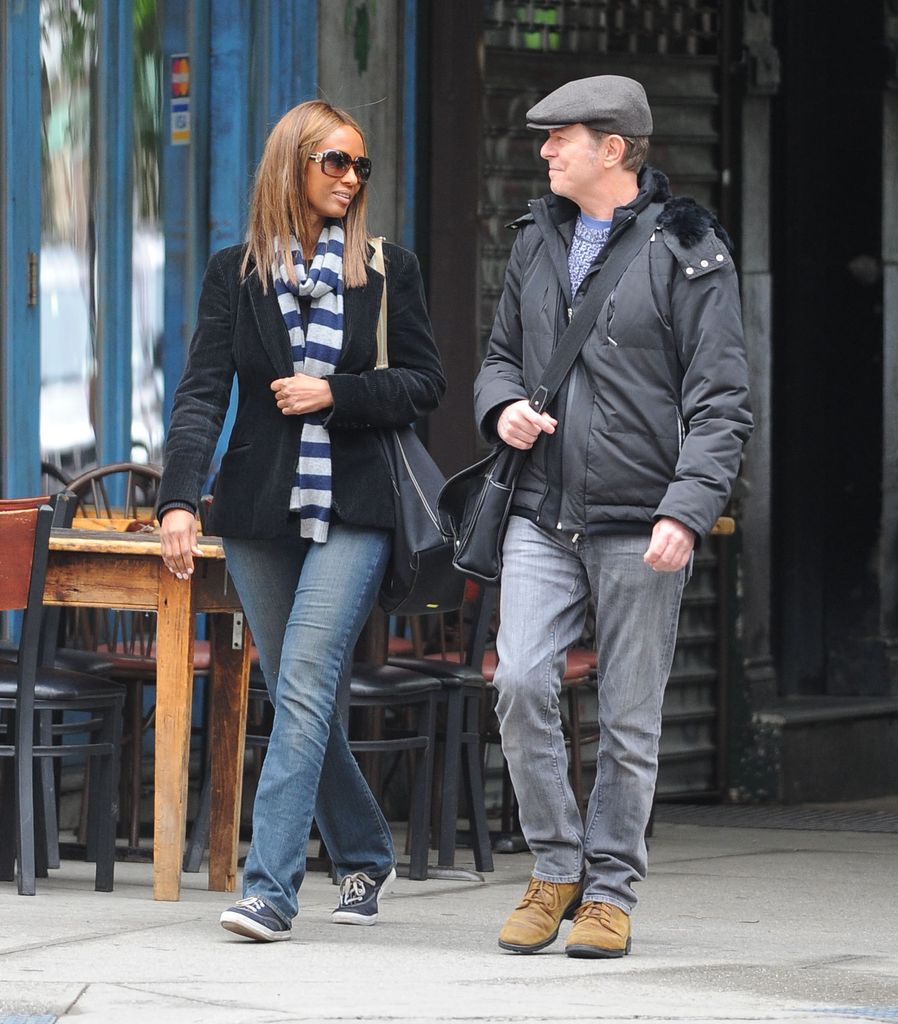 Iman y David Bowie durante un paseo por las calles de Nueva York