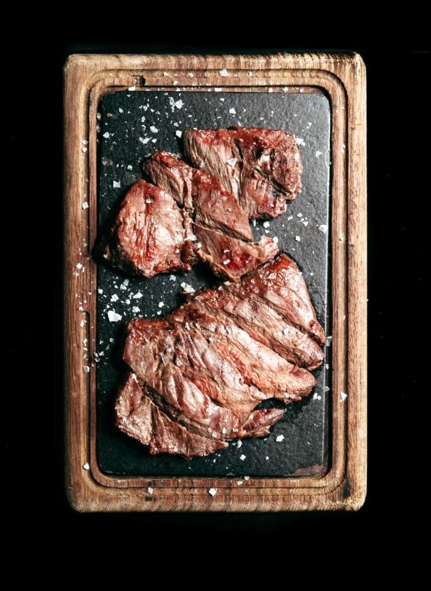 Las carnes a la brasa, protagonistas de la carta. 