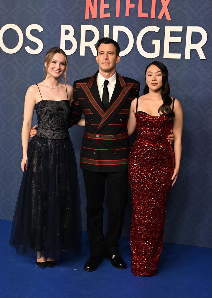 De izquierda a derecha: Hanna Dodd, Luke Thompson y Yerin Ha 