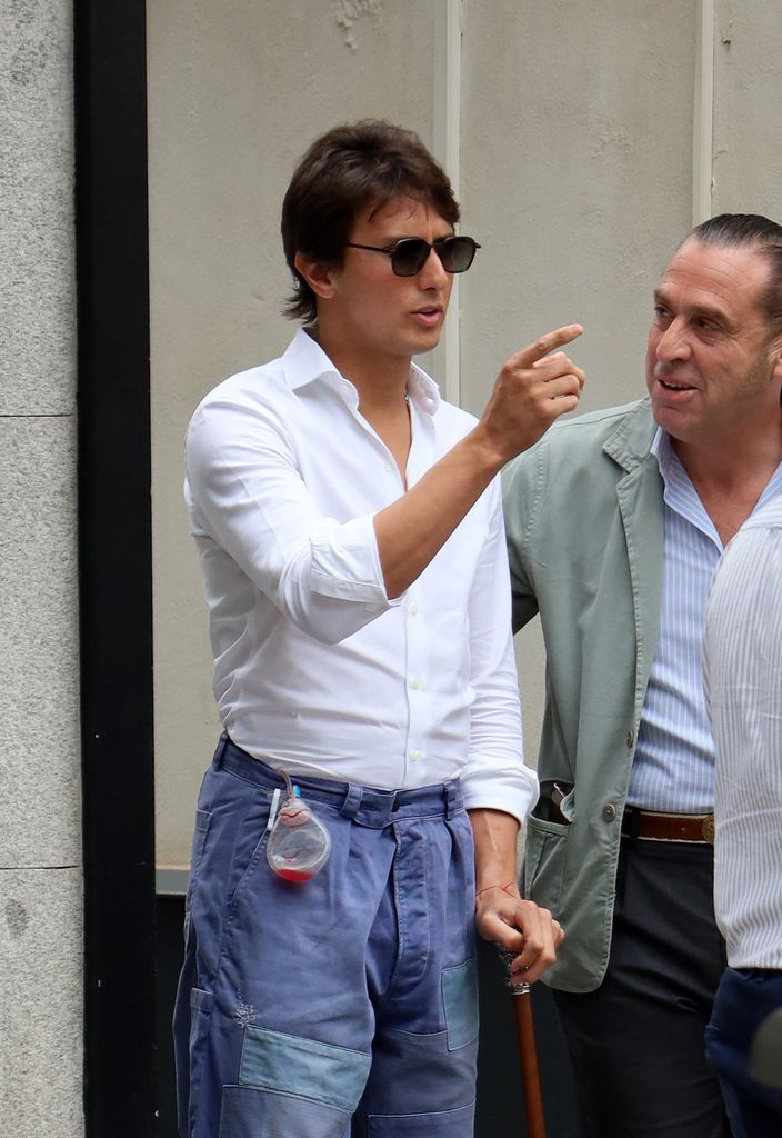 Roca caminaba con la ayuda de un bastón