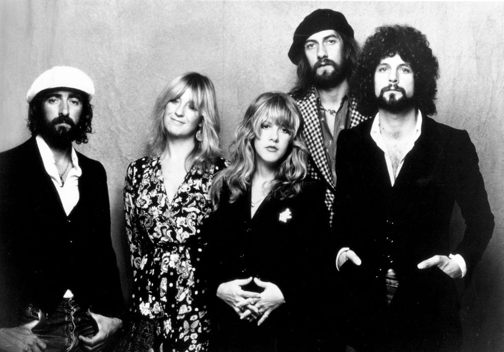 De izquierda a derecha, John McVie, Christine McVie, Stevie Nicks, Mick Fleetwood y Lindsey Buckingham en 1975