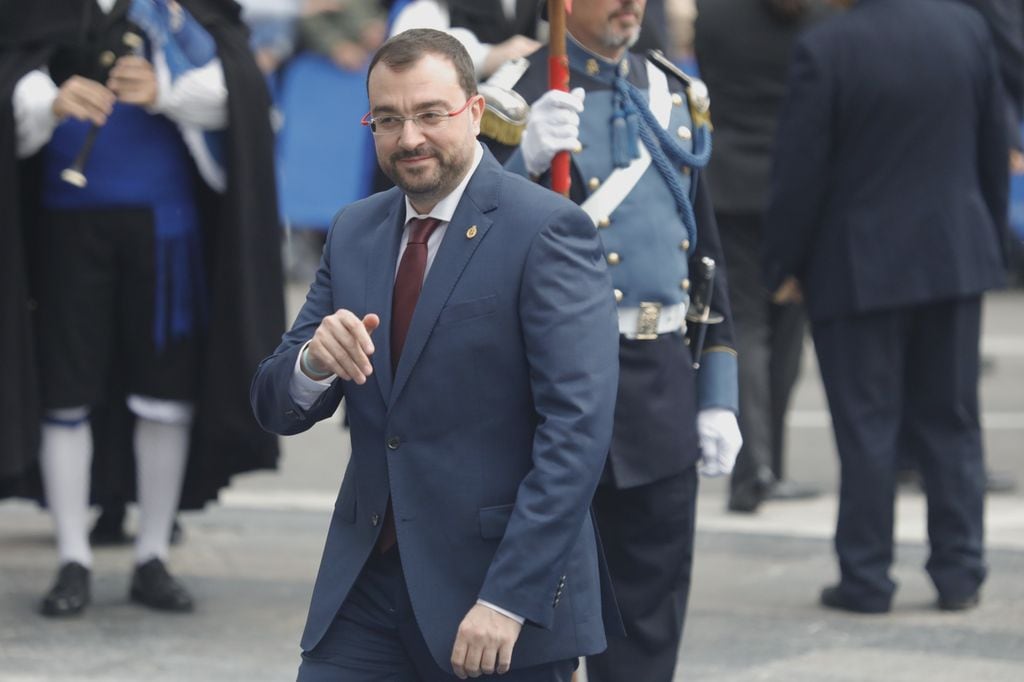 Adrián Barbón a su llegada a los Premios Princesa de Asturias 2024