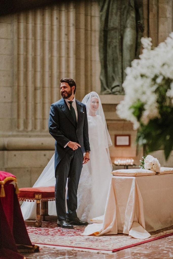 El vestido de novia de Carola Escamez en su boda con Roberto Martín