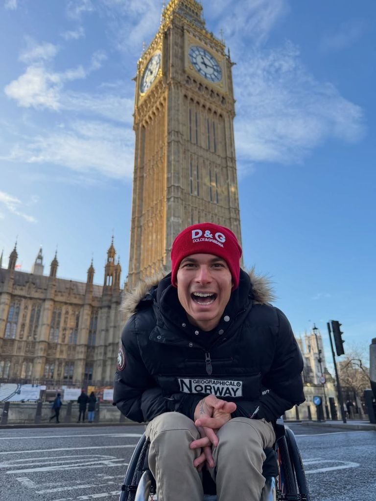 Su actitud resiliente y su fuerza inquebrantable siempre han caracterizado al deportista