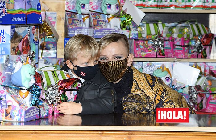 Charlene de Mónaco y su hijo