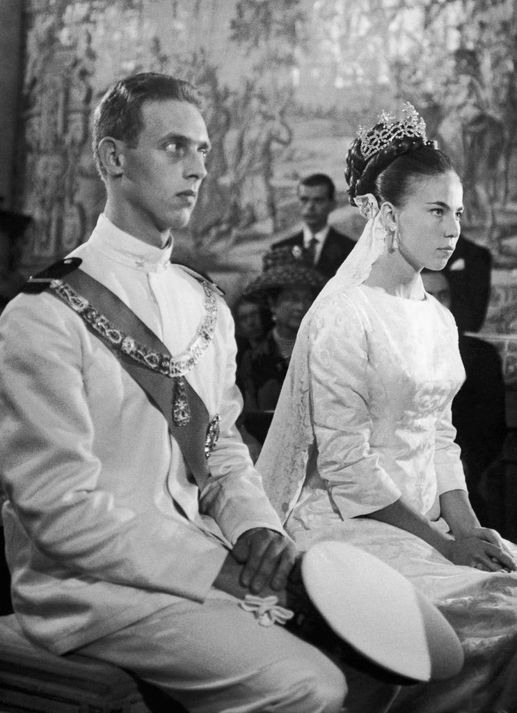 Claudia de Orléans en su boda con vestido de novia de Pierre Balmain