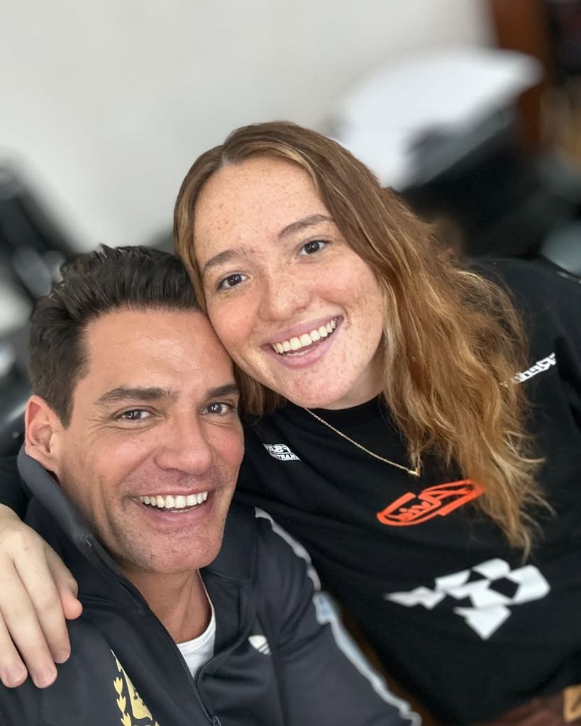 Cristian de la Fuente y su hermosa hija Laura Isabel, quien ya es toda una mujer adulta.