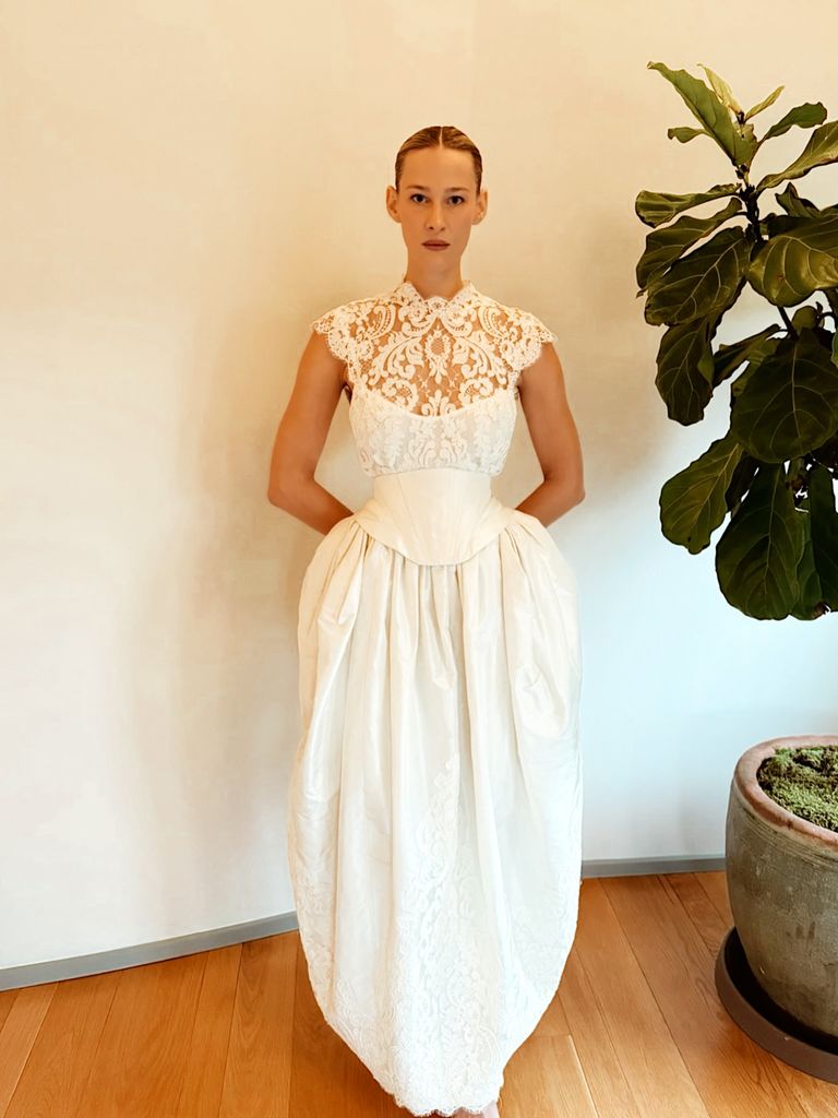 Destry, en su vestido de boda
