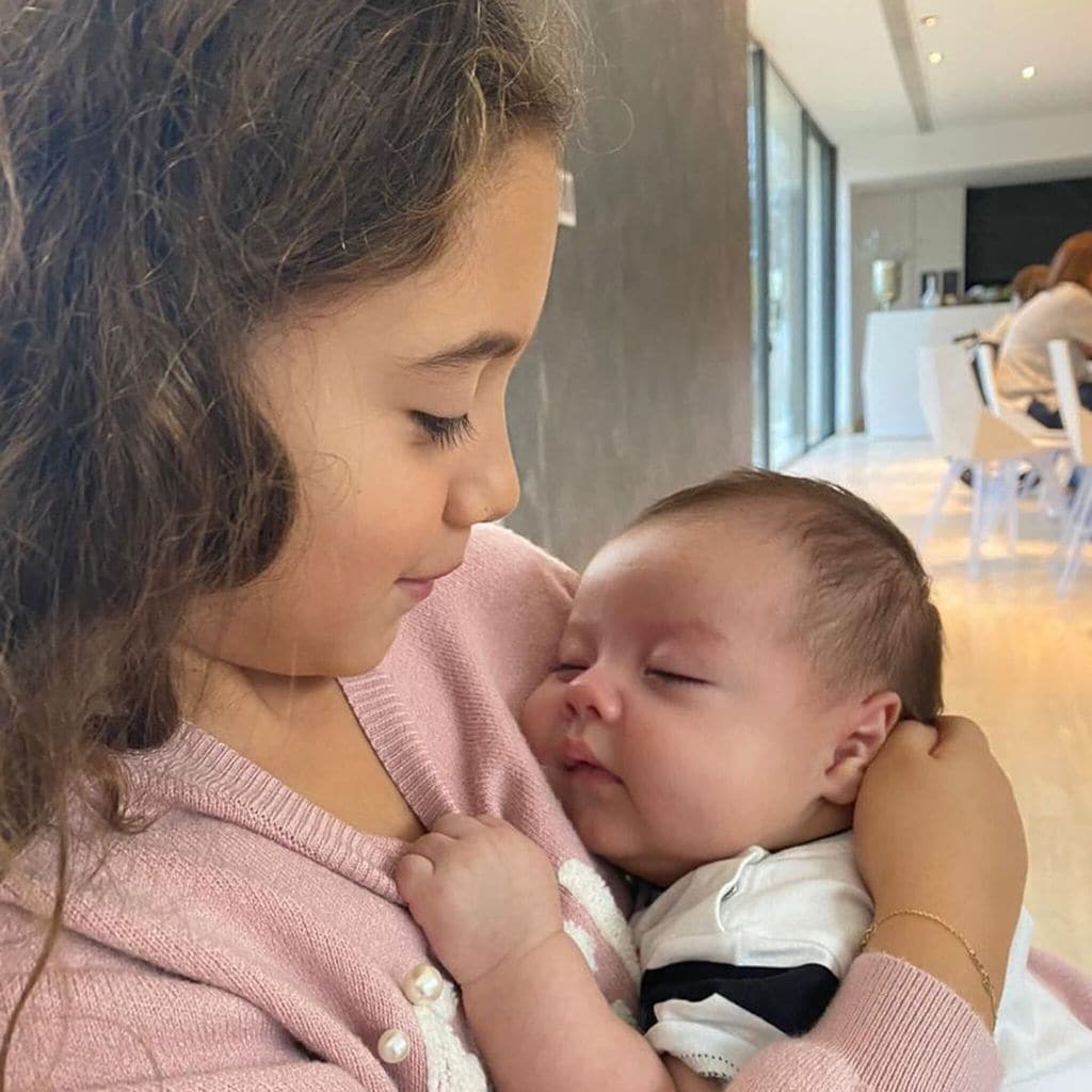 james rodr guez y sus hijos salom y samuel